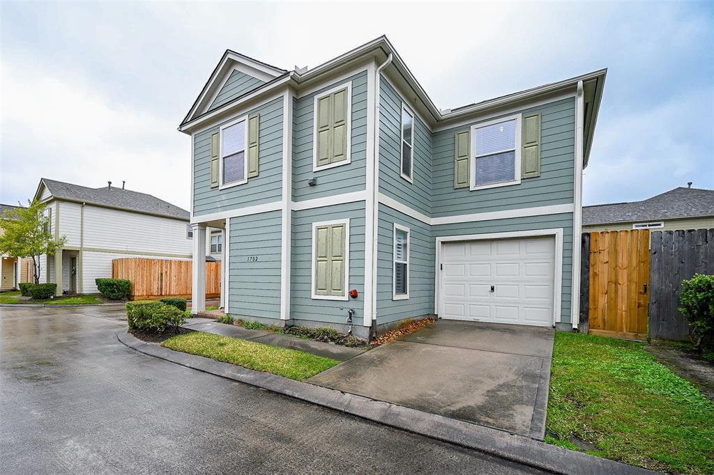 1702 Redwing Pines Drive