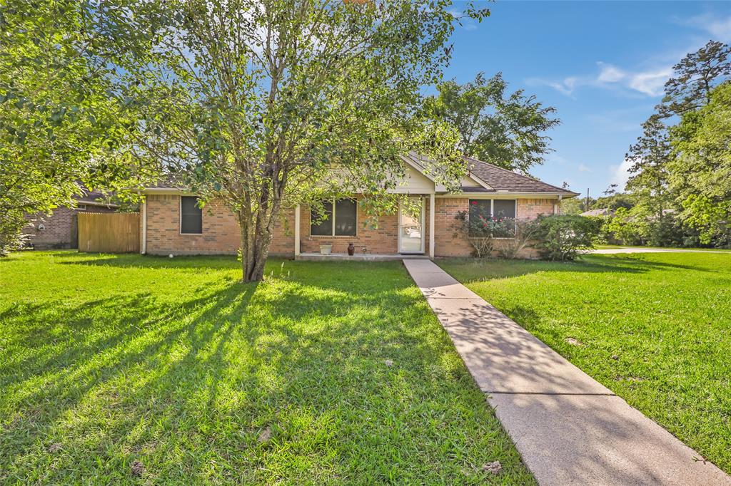 1000 Shell Avenue, Cleveland, Texas image 1