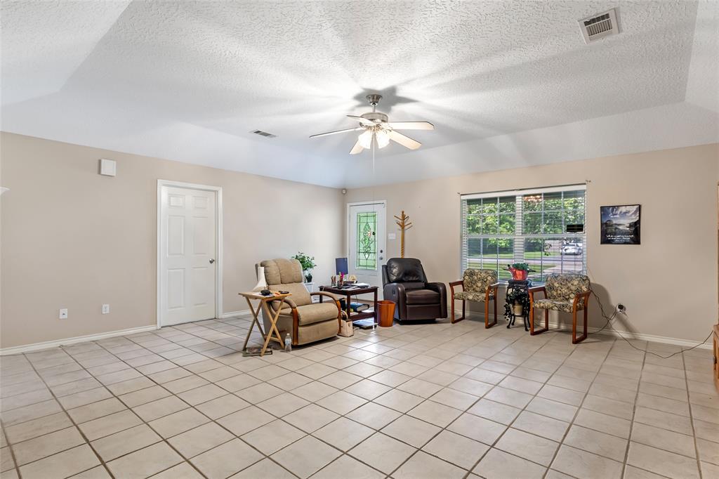 1000 Shell Avenue, Cleveland, Texas image 16