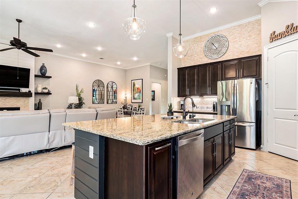 214 N Purslane Way, Montgomery, Texas image 8