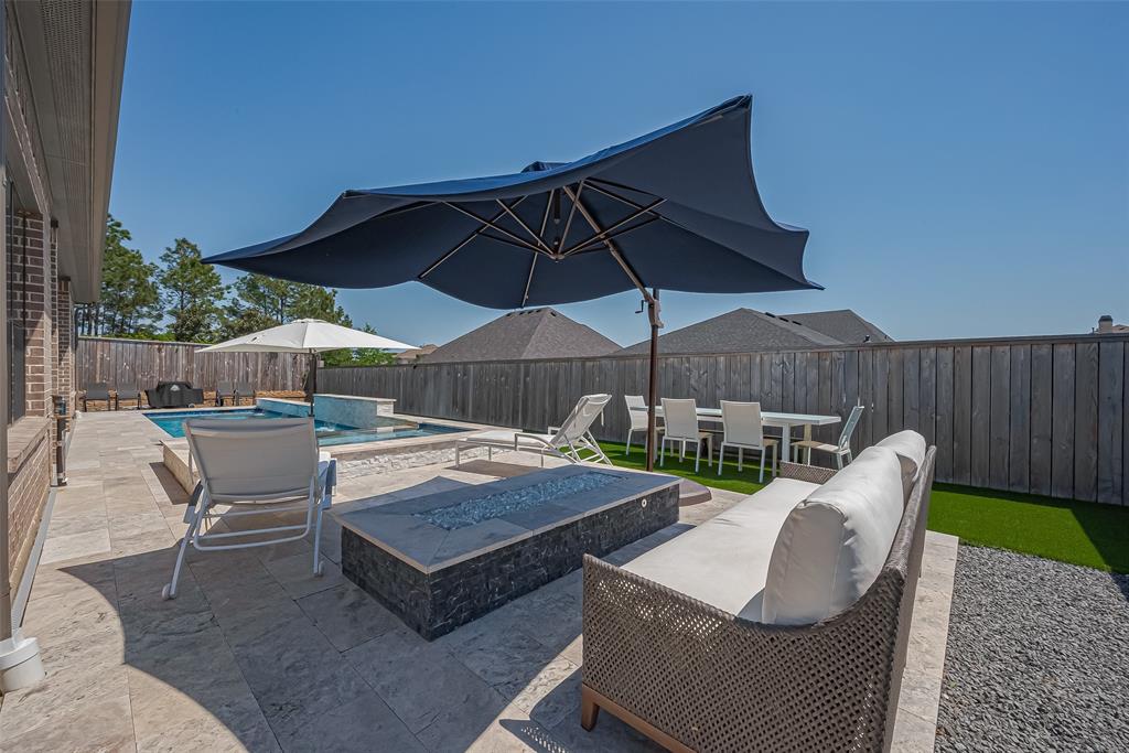 1011 Oak Briar Lane, Conroe, Texas image 36