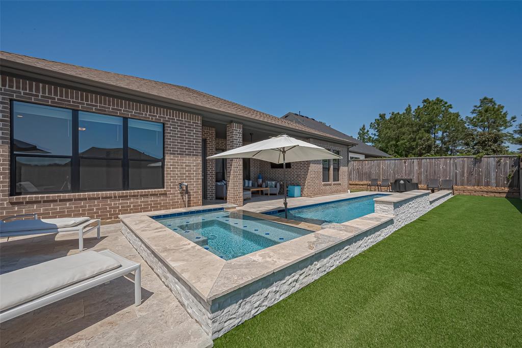 1011 Oak Briar Lane, Conroe, Texas image 38
