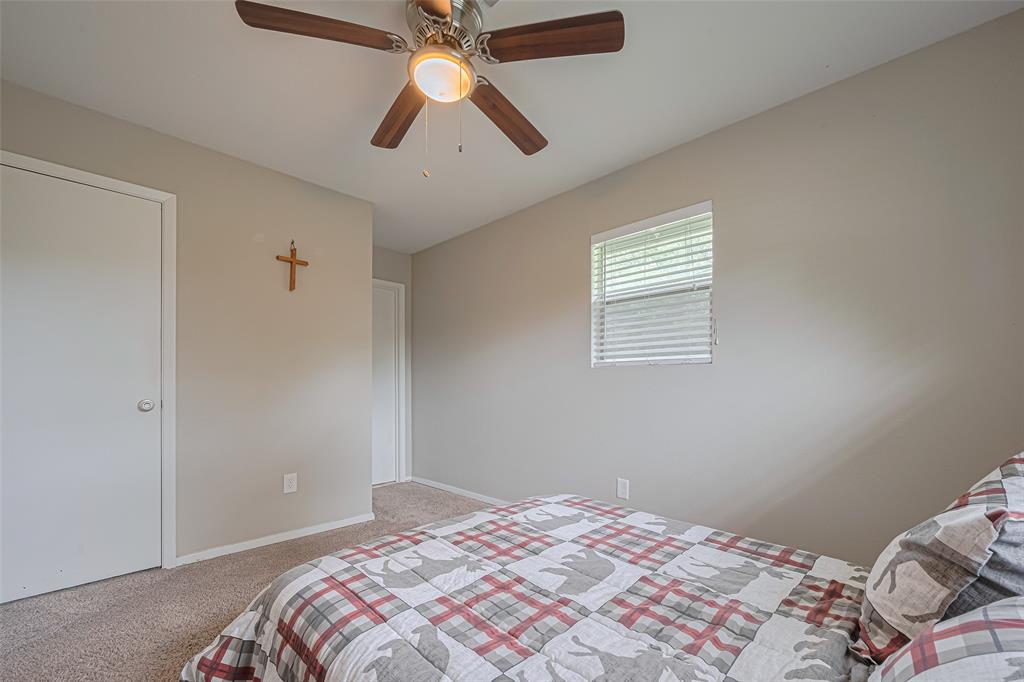 8409 Benoist Drive, Dickinson, Texas image 22