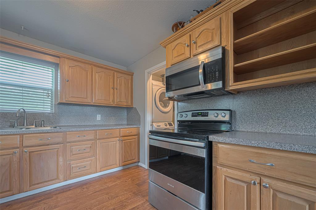 8409 Benoist Drive, Dickinson, Texas image 16