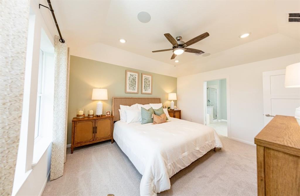 207 Orchard Laurel Drive, Alvin, Texas image 9