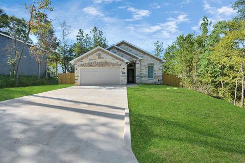 3024 Apache Street Willis TX 77318