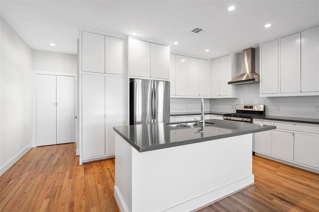 611 Burnett Street, Houston, Texas image 17