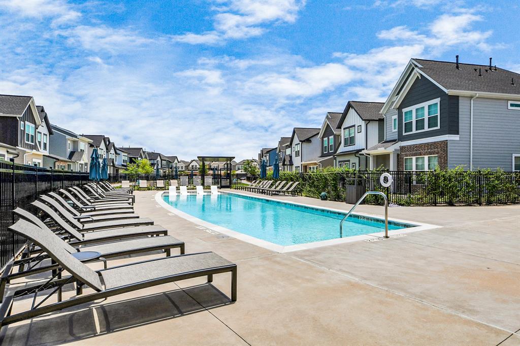 5300 Berkeley Knoll Circle 219