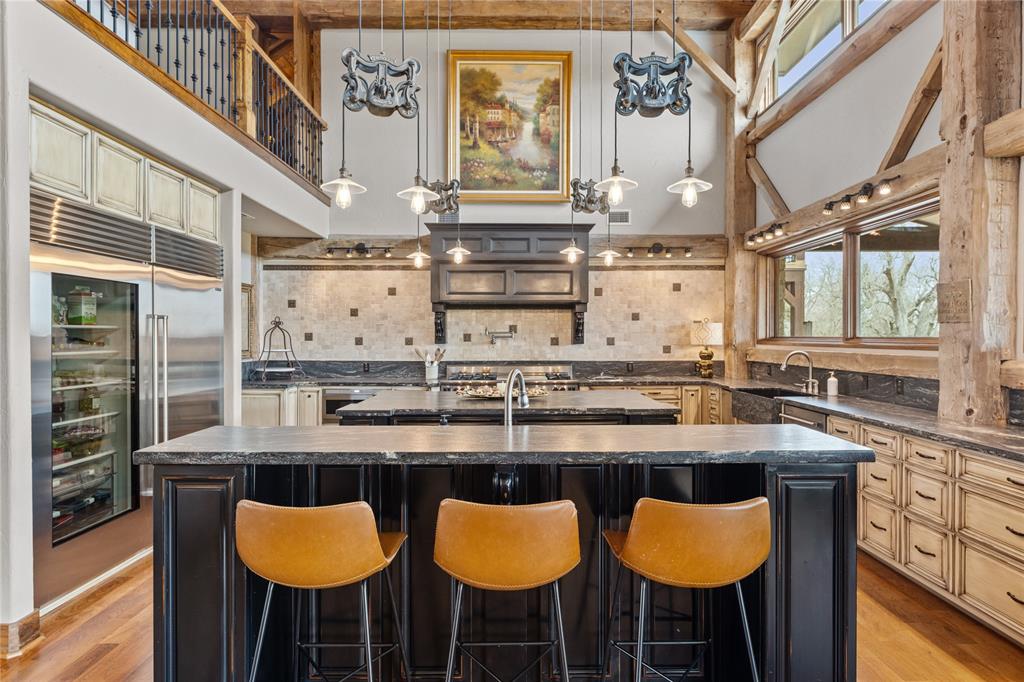 1000 River Trace Drive, Columbus, Texas image 13