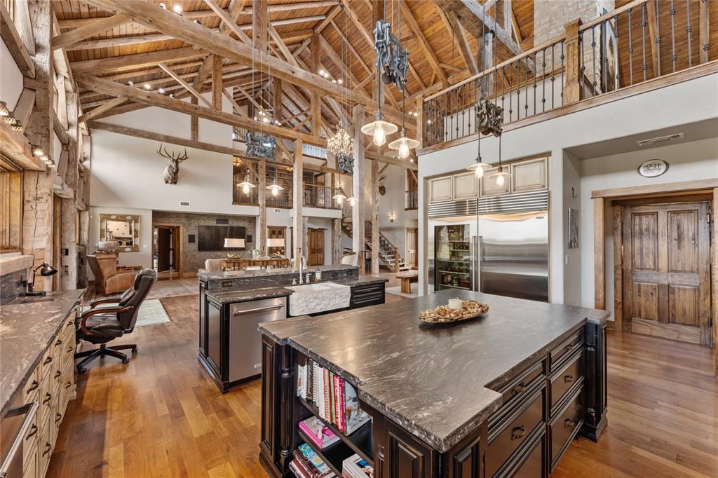1000 River Trace Drive, Columbus, Texas image 17