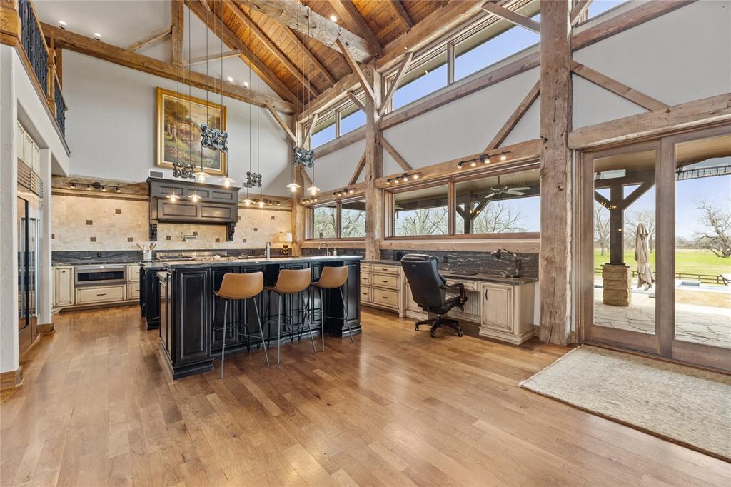 1000 River Trace Drive, Columbus, Texas image 12