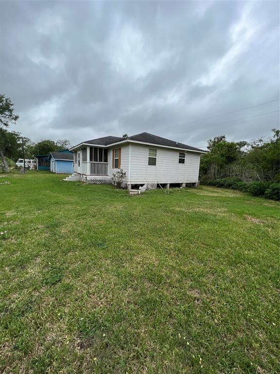 50 Sir Gawain Drive, Palacios, Texas image 4