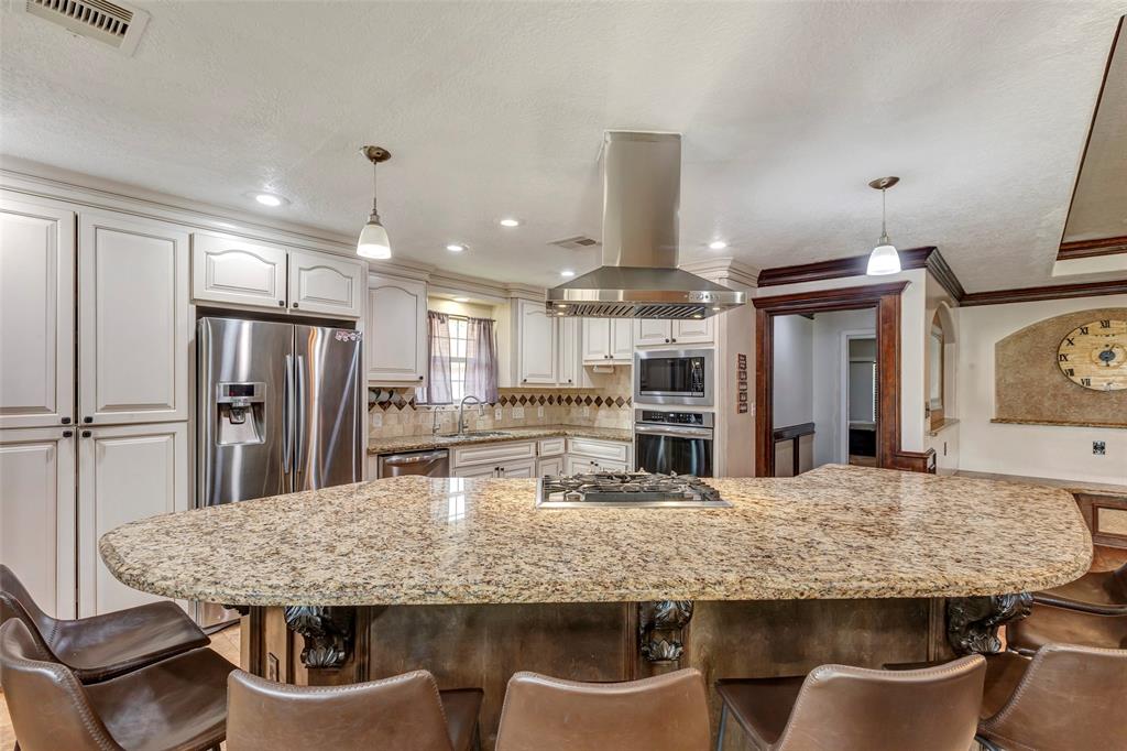 17717 Wild Oak Dr Drive, Houston, Texas image 9