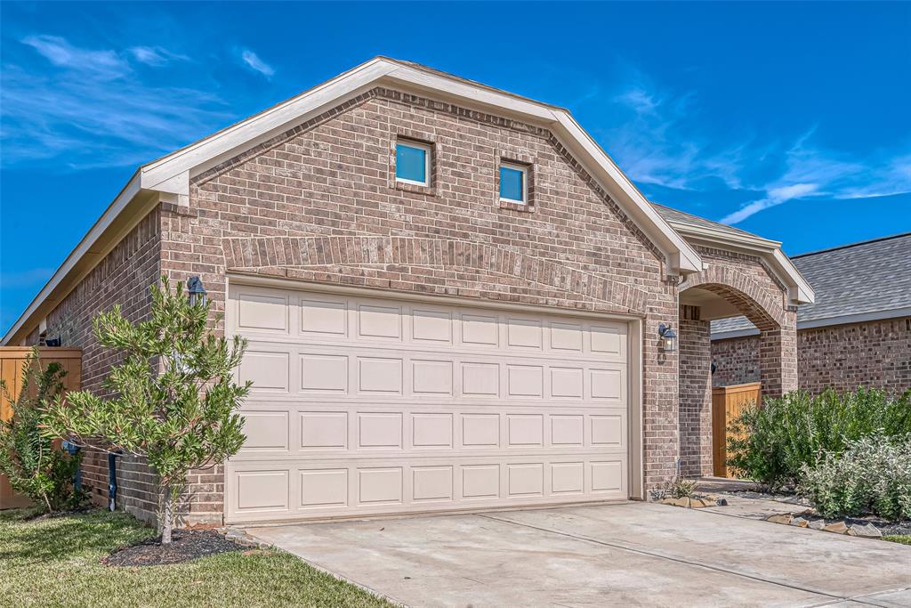 1452 Sundown Glen Lane, Katy, Texas image 3