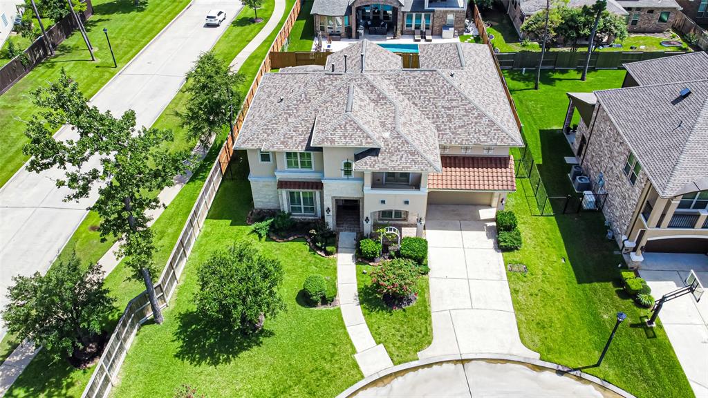 6803 Crimson Grove Drive