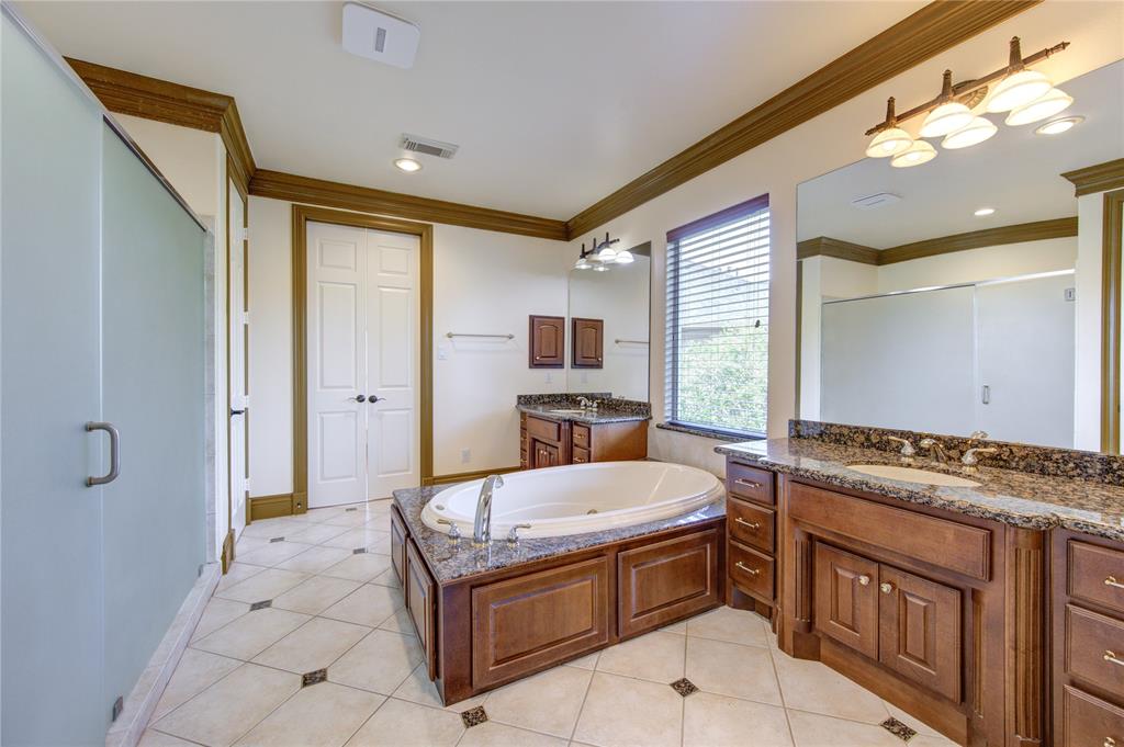 5207 Eagle Pointe Court, Sugar Land, Texas image 32