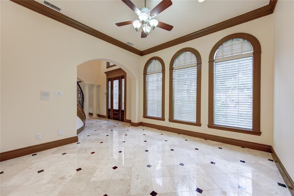 5207 Eagle Pointe Court, Sugar Land, Texas image 8