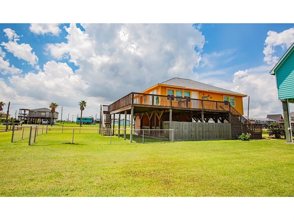 419 Thunder Road, Surfside Beach, Texas image 1