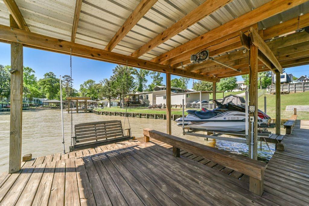 321 E Woodland Shores Drive