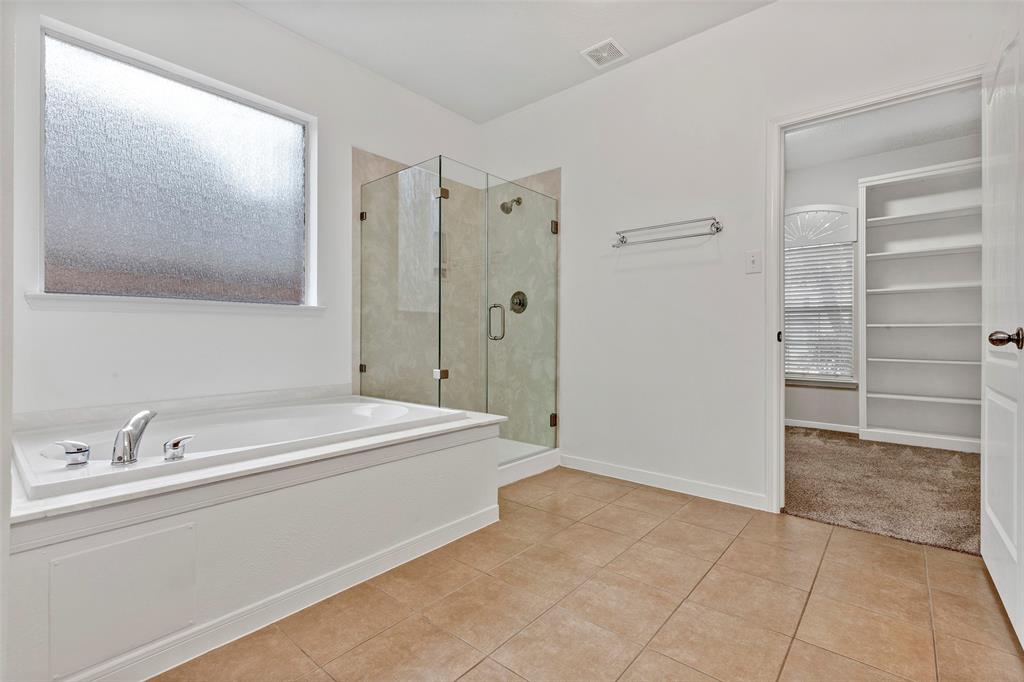 2618 Bridgestone Park Lane, Spring, Texas image 15