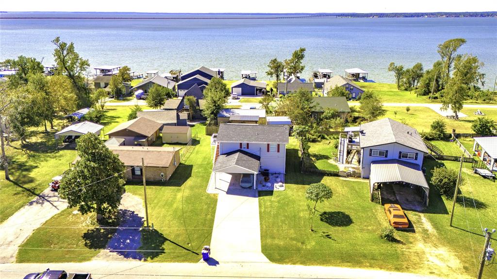 400 Shorthorn Dr Dr, Onalaska, Texas image 2