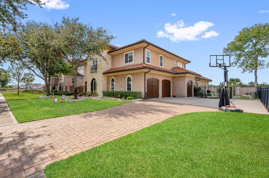 1011 Grand Estates Drive