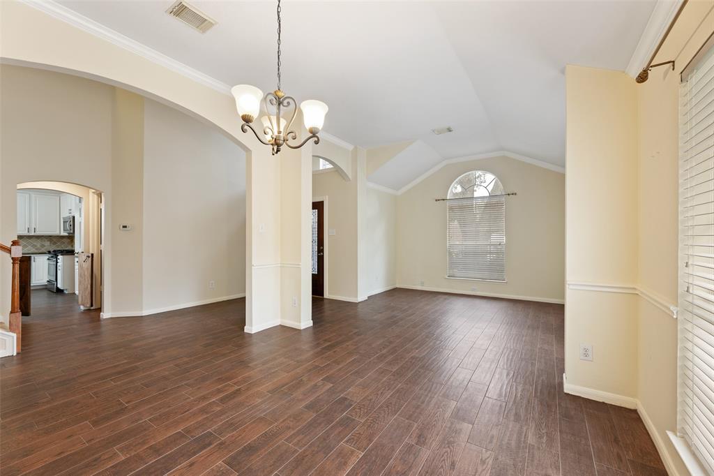 9135 Eaglecove Drive, Houston, Texas image 3