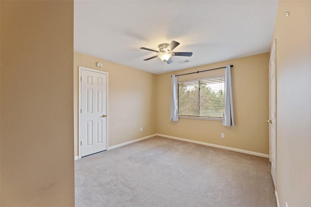 9135 Eaglecove Drive, Houston, Texas image 10