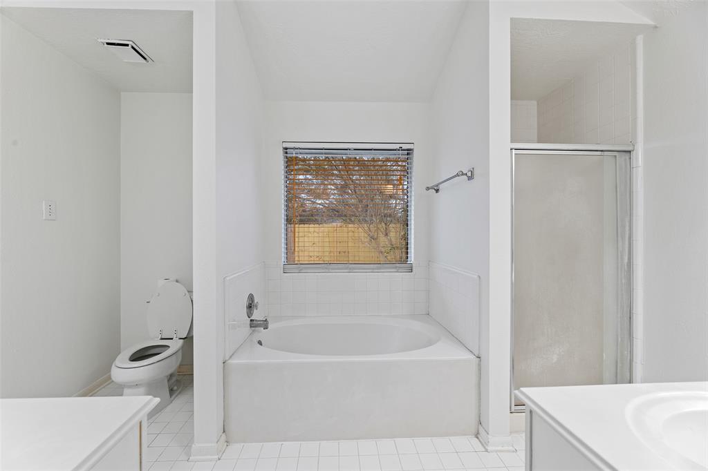 9135 Eaglecove Drive, Houston, Texas image 6