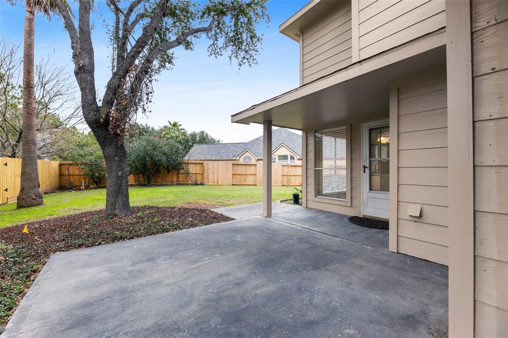 9135 Eaglecove Drive, Houston, Texas image 14