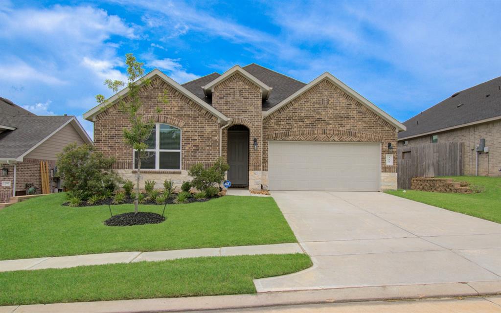 309 Pleasant Hill Way, Conroe, Texas image 3