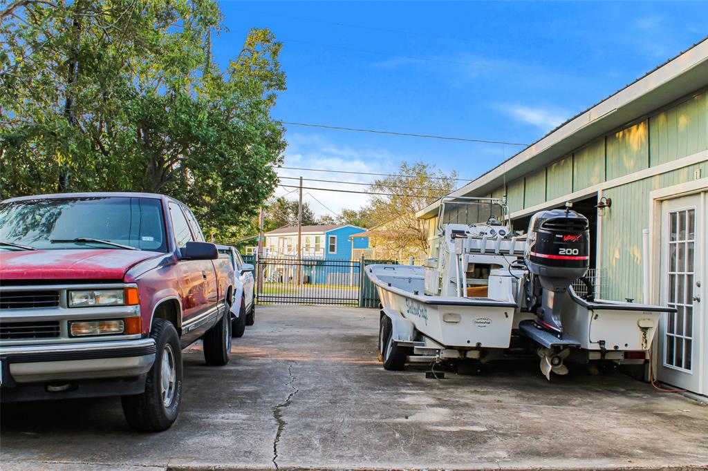 1437 John St, San Leon, Texas image 44