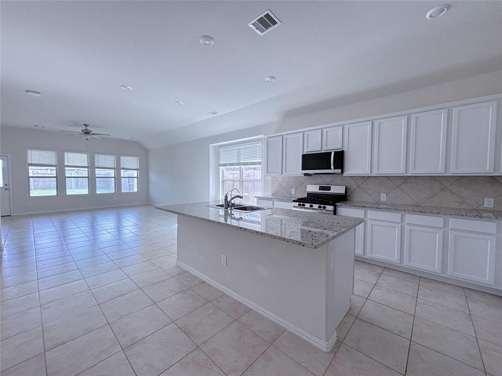 30315 Aster Brook Drive, Brookshire, Texas image 9