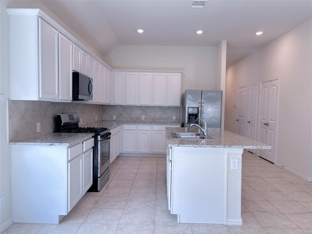 30315 Aster Brook Drive, Brookshire, Texas image 14