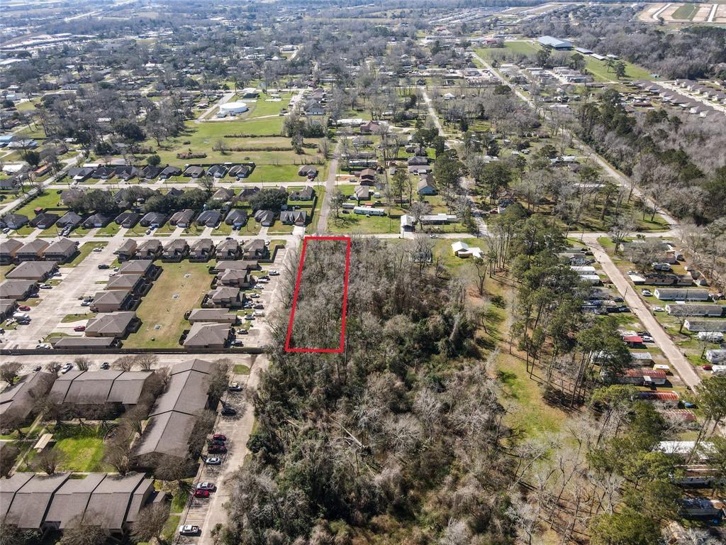 N Colbert Street, Dayton, Texas image 8