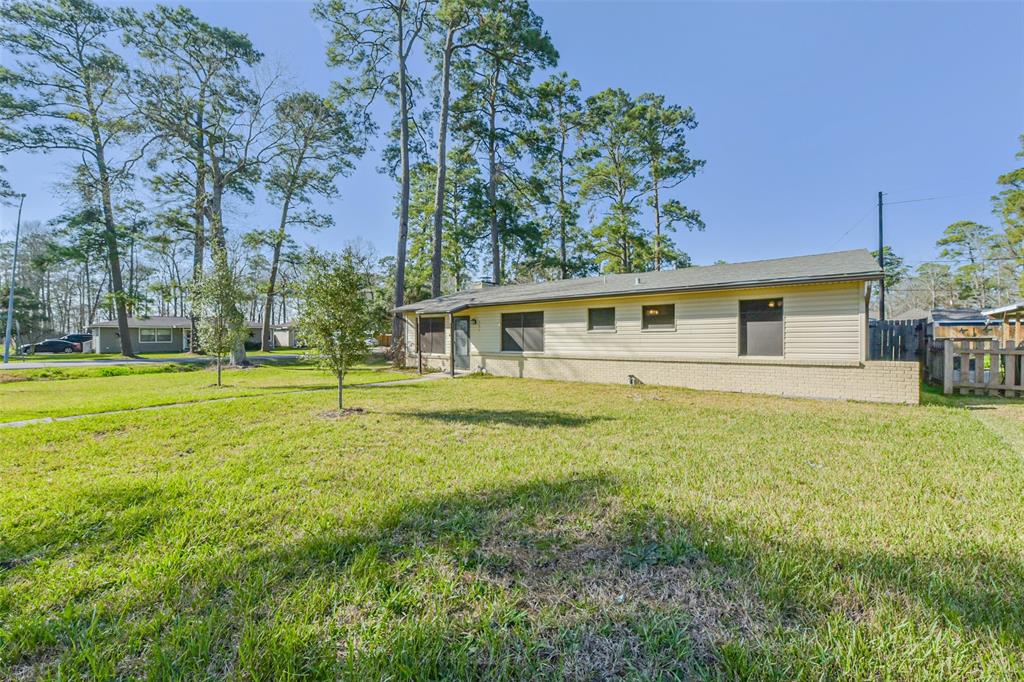 227 Cherry Valley Drive, Houston, Texas image 4