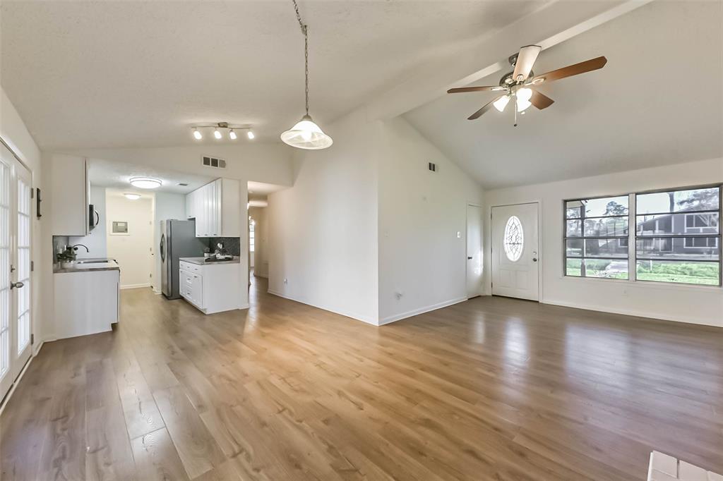 227 Cherry Valley Drive, Houston, Texas image 11