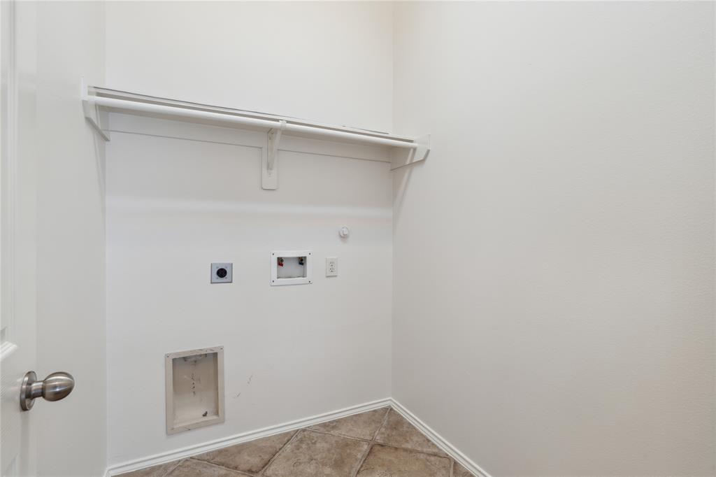 4323 Sunlit Pass Loop, Humble, Texas image 23