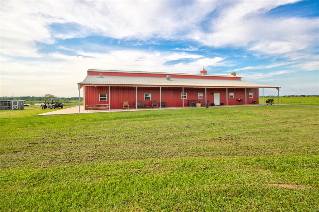 5829 County Road 18