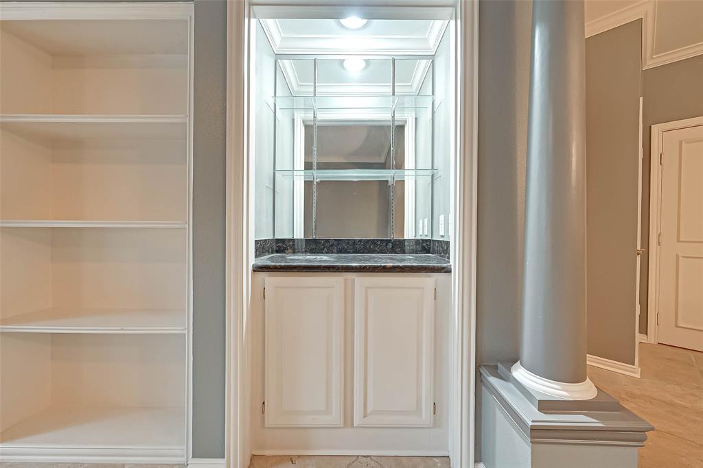 2111 Welch Street #B117, Houston, Texas image 9