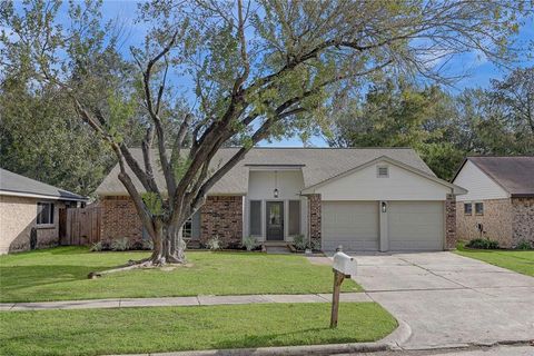 A home in League City