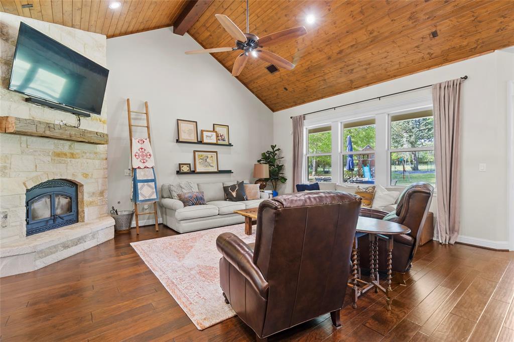 7615 Willys Road, New Waverly, Texas image 8