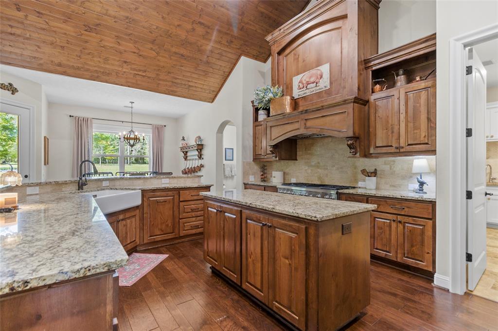 7615 Willys Road, New Waverly, Texas image 11