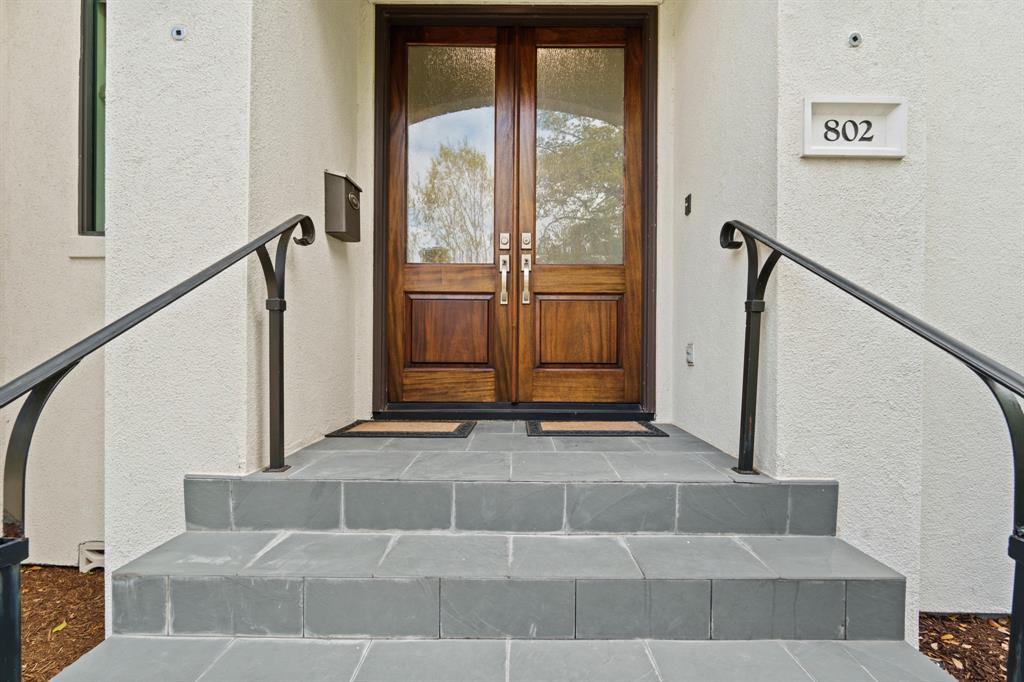 802 N 3rd Street, Bellaire, Texas image 5