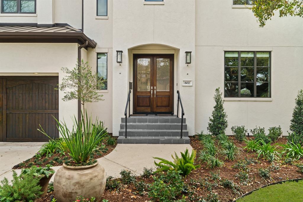 802 N 3rd Street, Bellaire, Texas image 4