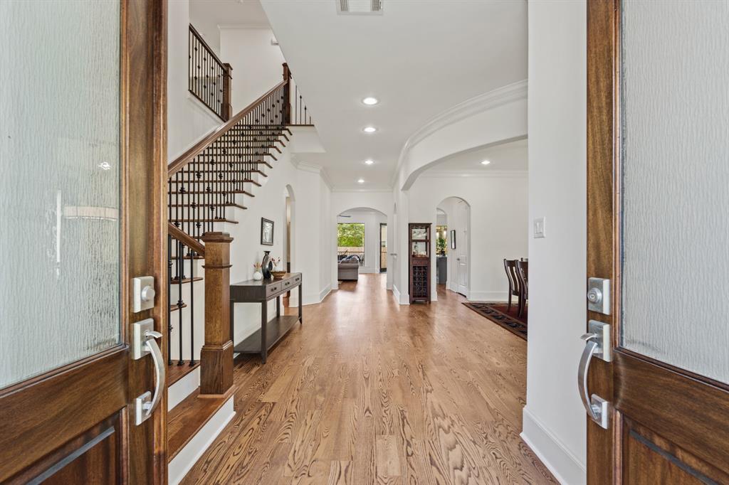 802 N 3rd Street, Bellaire, Texas image 6