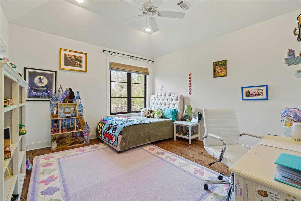 802 N 3rd Street, Bellaire, Texas image 35