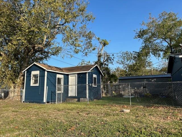 530 W First Street, Freeport, Texas image 11