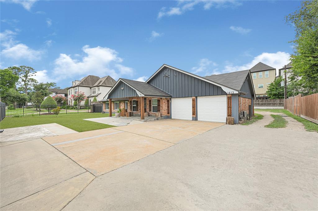 1613 Wycliffe Drive