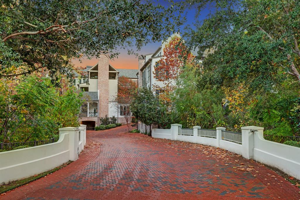 28 Audubon Hollow Lane